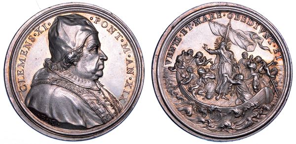STATO PONTIFICIO. CLEMENTE XI (Giovanni Francesco Albani), 1700-1721. Medaglia annuale in argento A. XIX (1719). Le missioni in Asia.