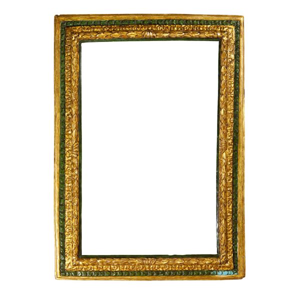 Cornice intagliata, dipinta e dorata. Italia centrale XVIII secolo