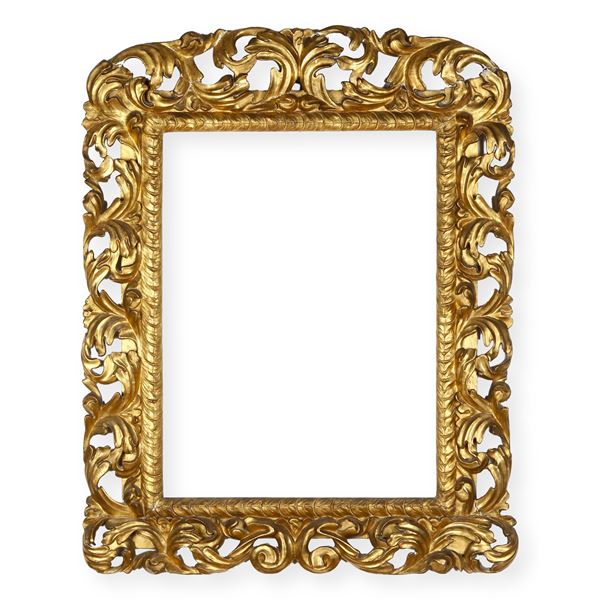 Cornice intagliata e dorata. Italia centrale XVIII secolo