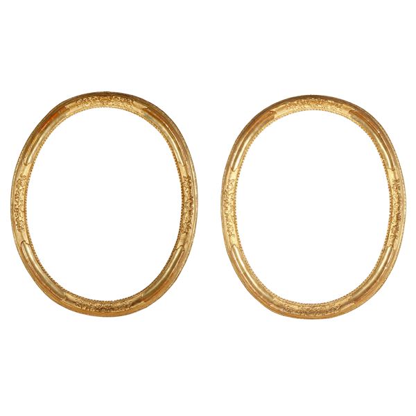 Coppia di cornici intagliate e dorate. Nord Italia XVIII secolo