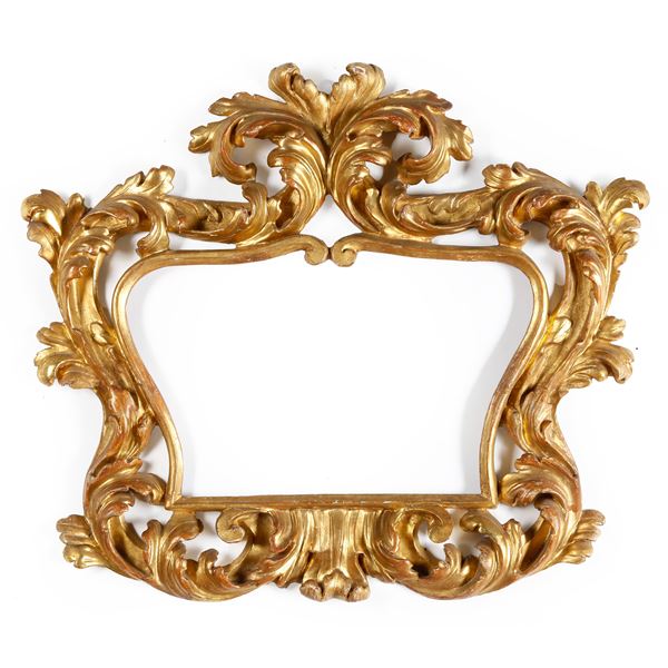 Cornice in legno intagliato e dorato. Emilia XVIII secolo