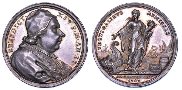 STATO PONTIFICIO. BENEDETTO XIV (Prospero Lorenzo Lambertini), 1740-1758. Medaglia annuale in argento 1742/A. II. Privilegi concessi al Porto di Civitavecchia.