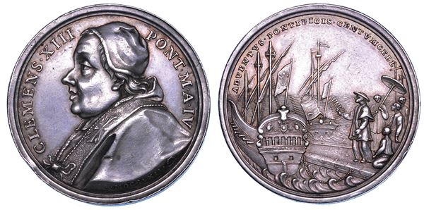 STATO PONTIFICIO. CLEMENTE XIII (Carlo Rezzonico), 1758-1769. Medaglia annuale in argento 1762/A. IV. Costruzione delle fregate San Carlo e San Clemente.
