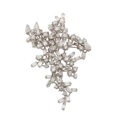 Spilla in oro bianco 750/1000 con diamanti taglio brillante, navette e baguette