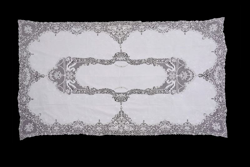 Tovaglia, XX secolo  - Asta L'Art de la Table - Cambi Casa d'Aste