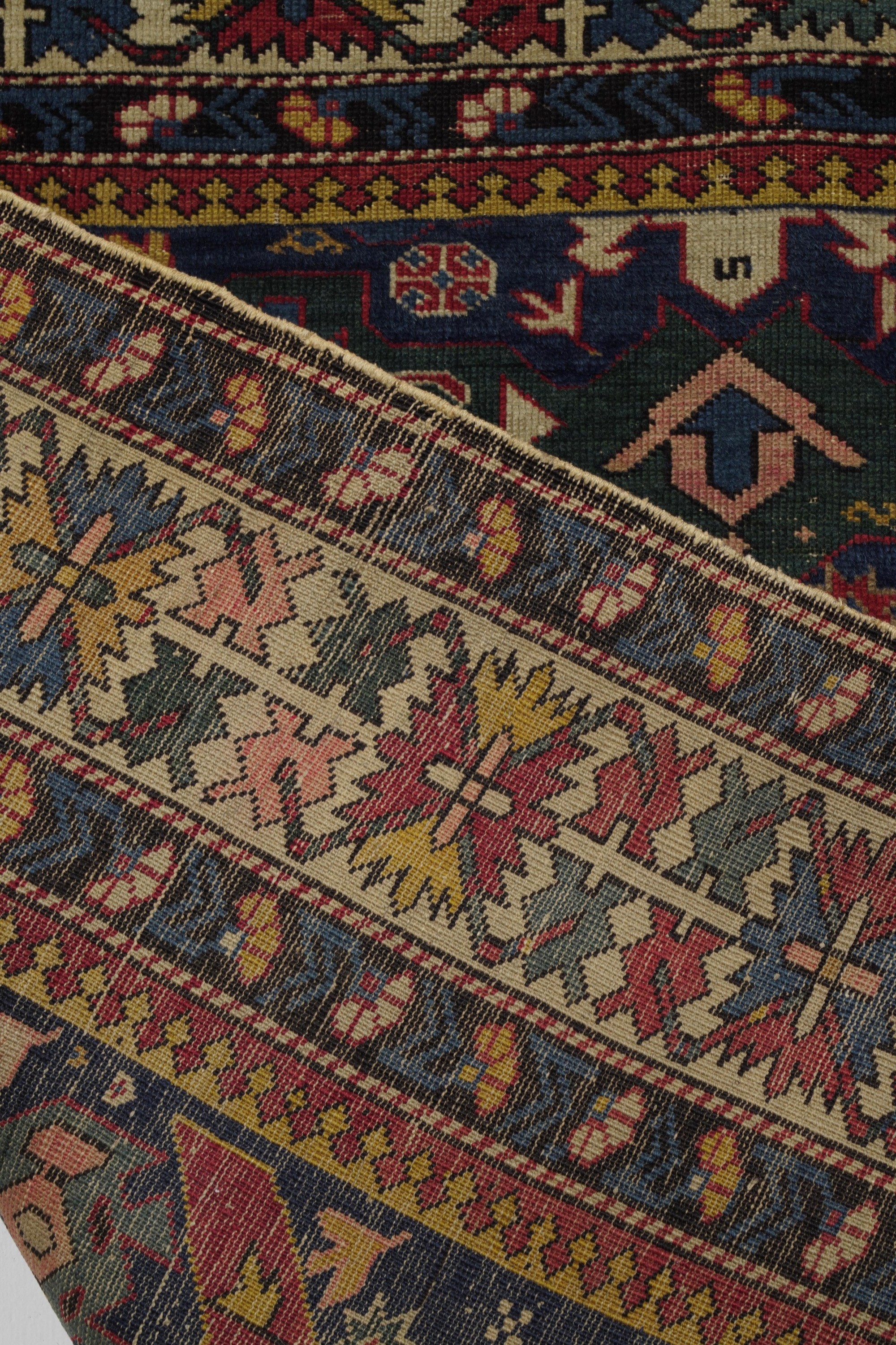Tappeto Bidjov, Caucaso, fine XIX - inizio XX secolo, cm 122x159