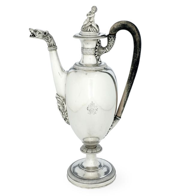 Milano, XIX secolo. Argentiere Emanuele Caber (1820-1870) Grande caffettiera neoclassica