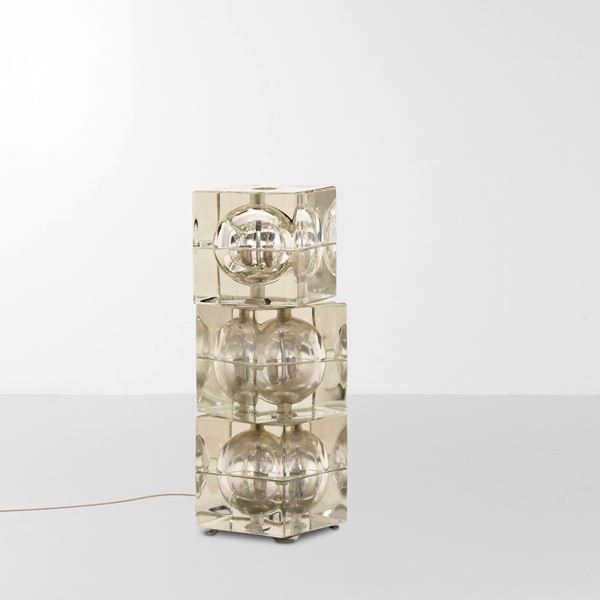 Lampada da tavolo mod. Cubosfera