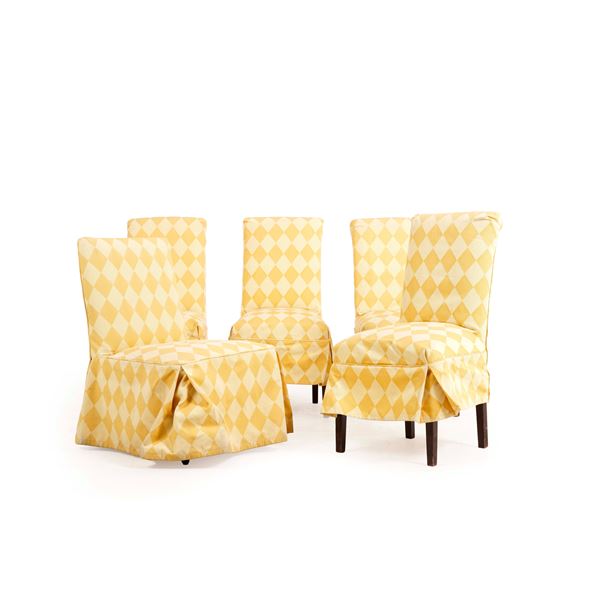 Cinque sedie in legno imbottite