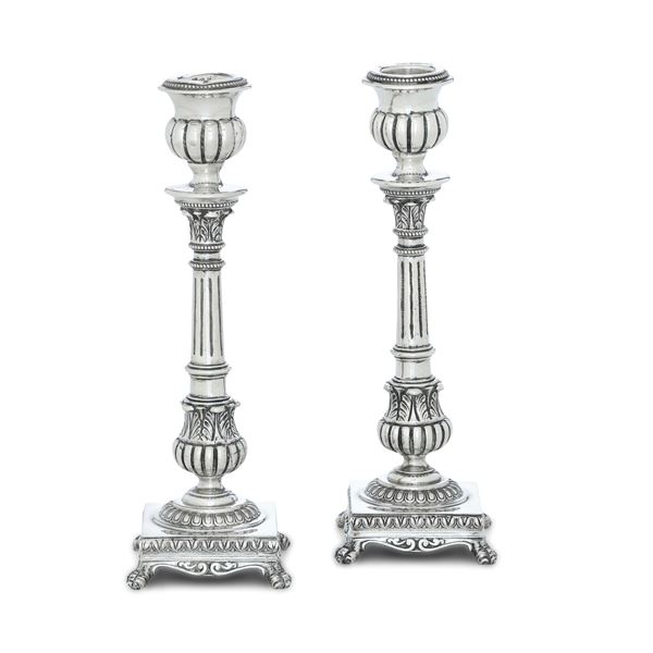 Coppia di candelieri. Argenteria milanese del XX secolo, argentiere Virginio Pobbiati