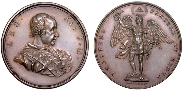 STATO PONTIFICIO. LEONE XII (Annibale Sermattei della Genga), 1823-1829. Medaglia annuale in bronzo lievemente argentato 1824 (A. II). Visita del Pontefice all'Ospizio di San Michele.