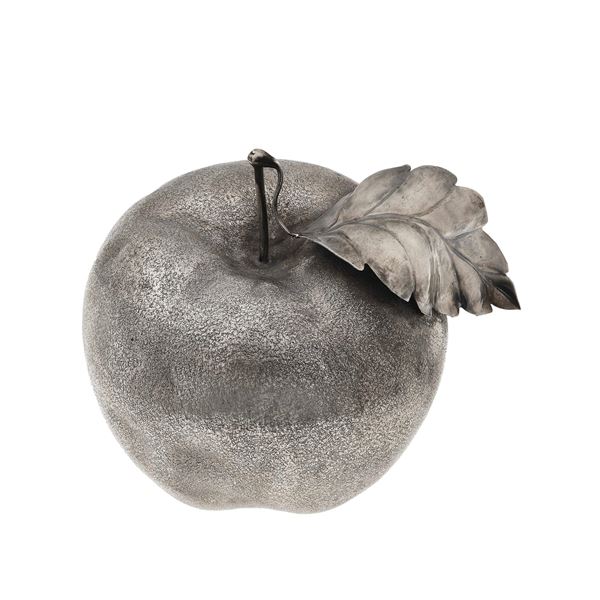 Silver table lighter. Signed Buccellati