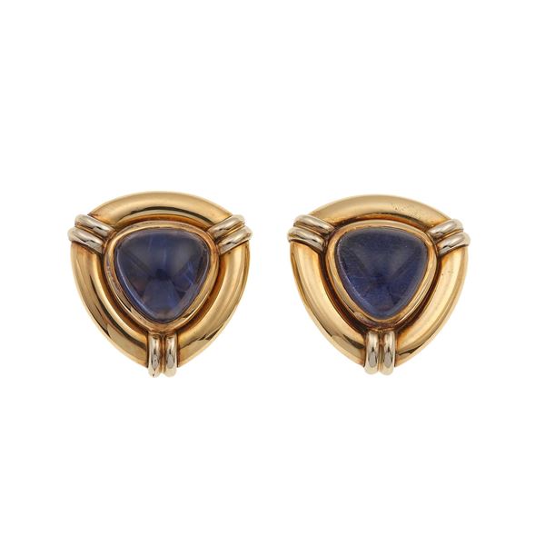 G. Petochi. Orecchini con ioliti taglio cabochon