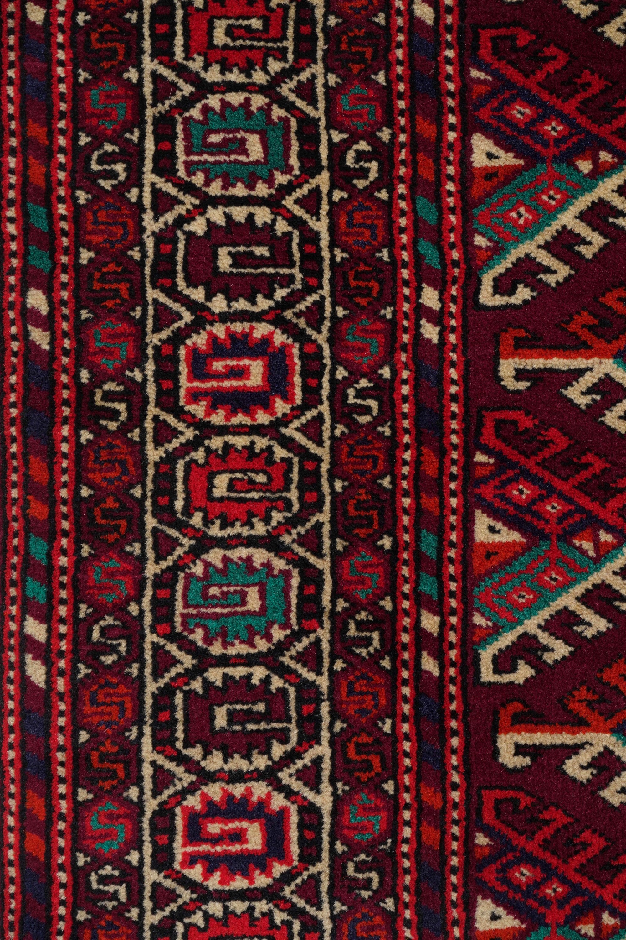 Tappeto Yomut, Turkestan occidentale,  XX secolo