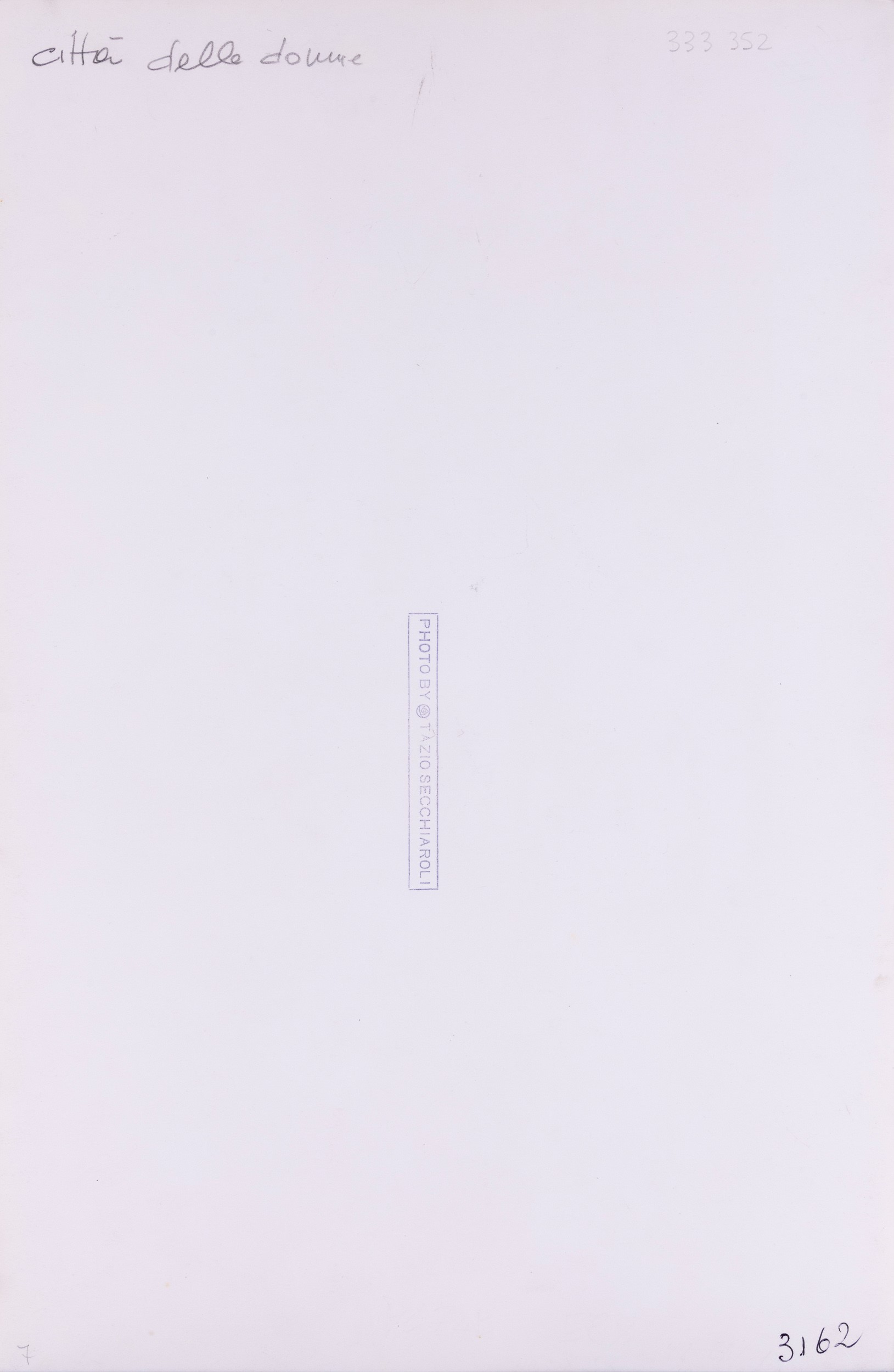 Federico Fellini e Marcello Mastroianni, sul set del film "La città delle donne"