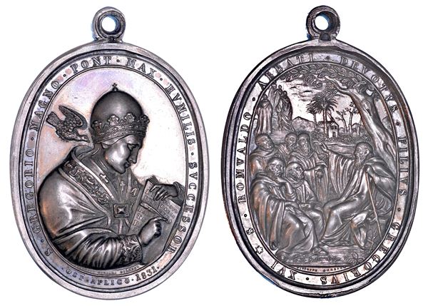 STATO PONTIFICIO. GREGORIO XVI (Bartolomeo Alberto Cappellari), 1831-1846. Medaglia ovale in argento con anello 1831 (A. I). Ospizio di San Michele di Roma.