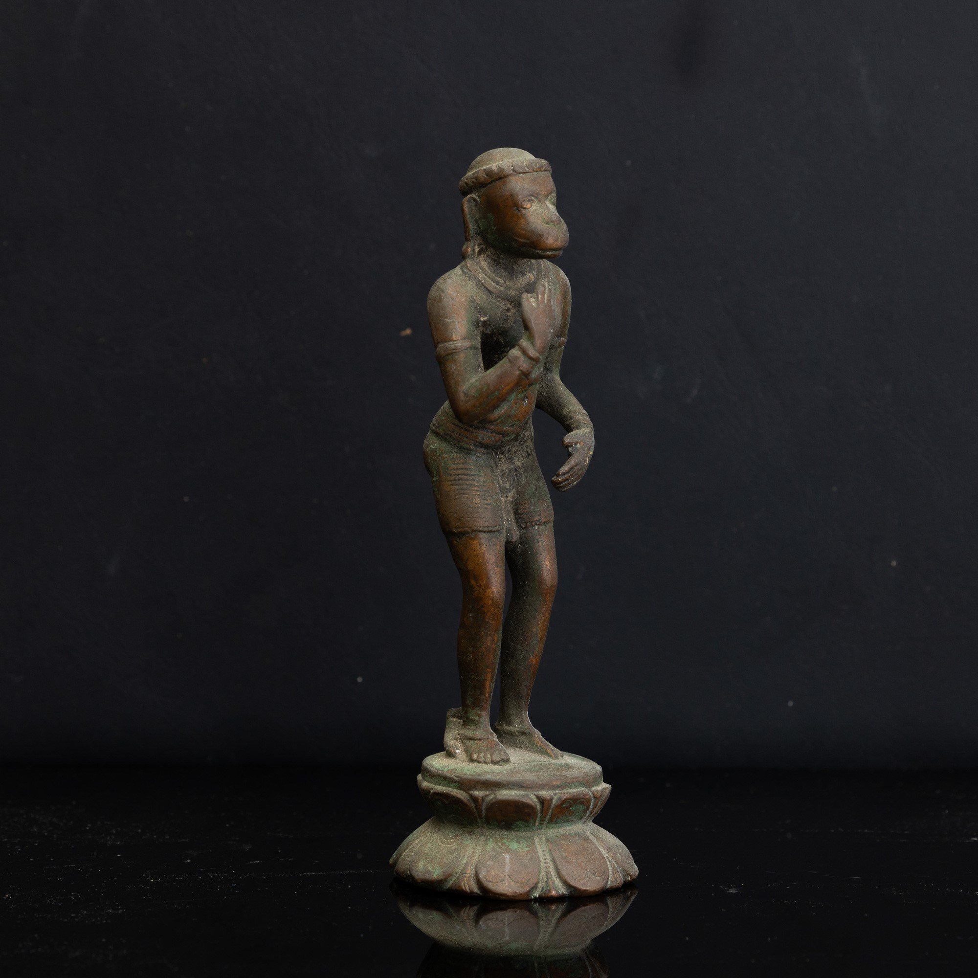 Figura di Hanuman Stante in Bronzo, India, XIX Secolo