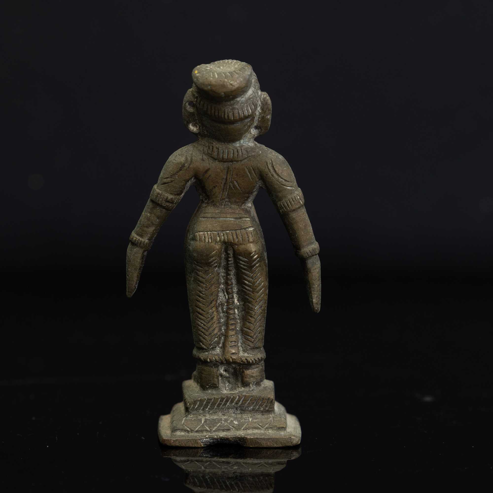 Figura in Bronzo Raffigurante Divinità Stante, India, XIX Secolo