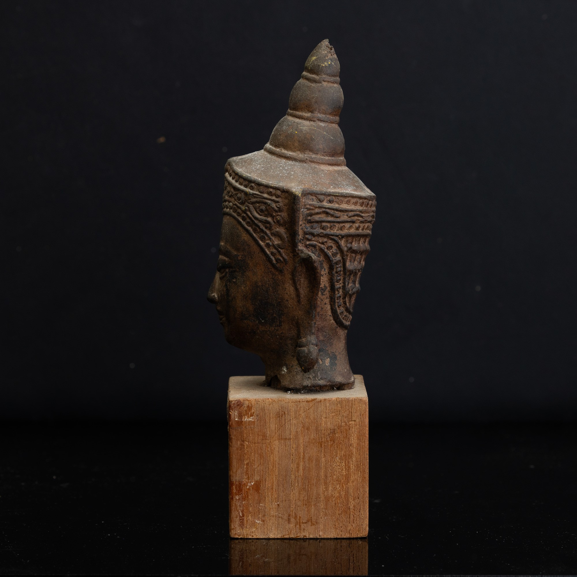 Testa di Buddha Scolpita in Bronzo, India, XIX Secolo