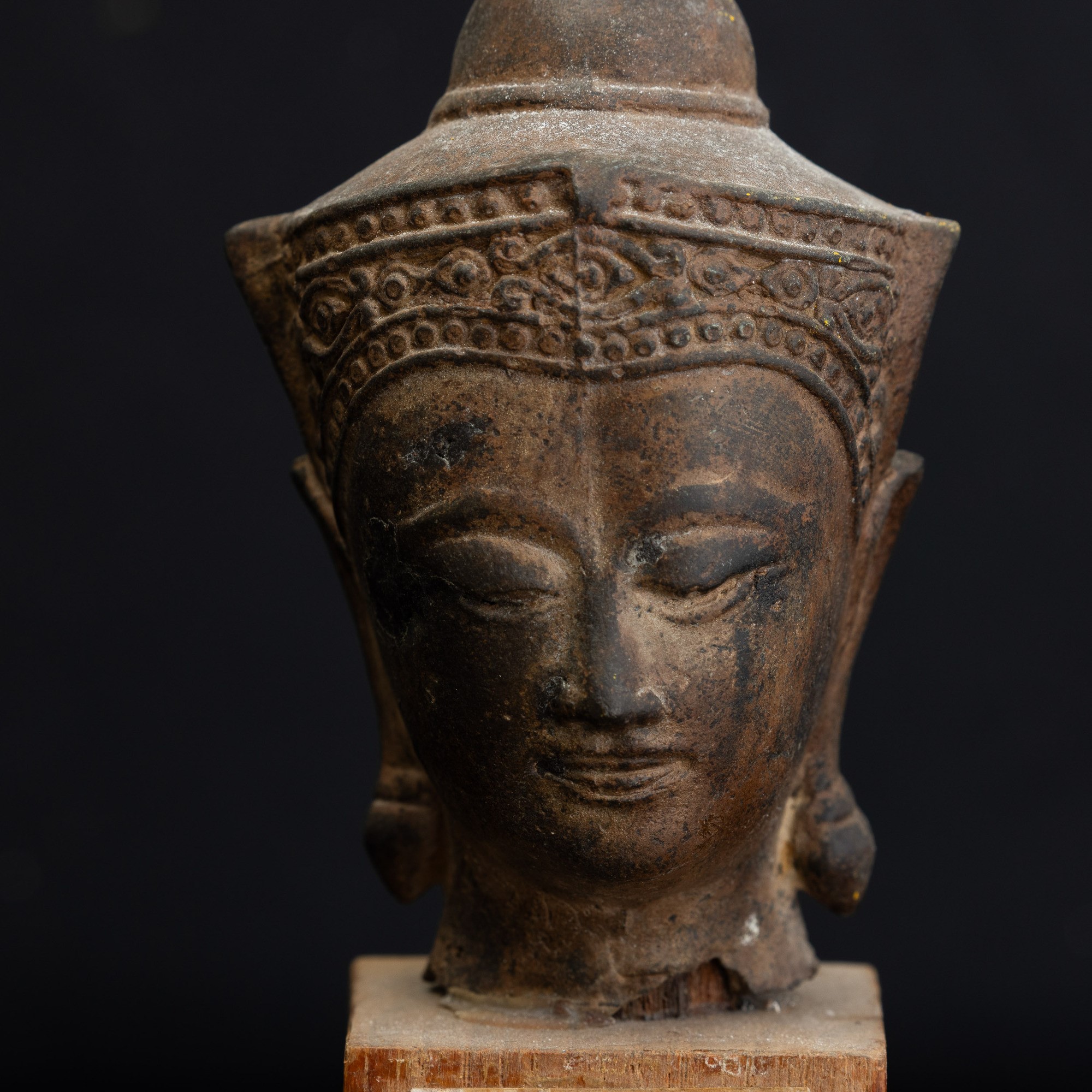 Testa di Buddha Scolpita in Bronzo, India, XIX Secolo