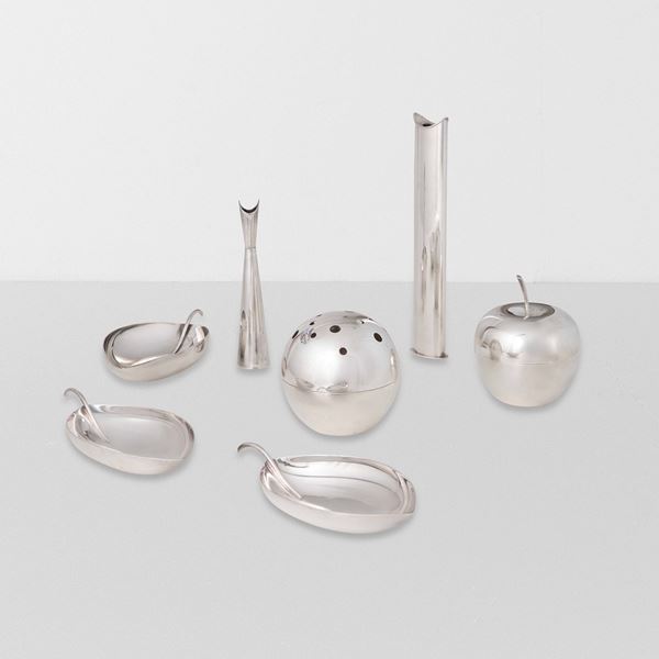 Set in metallo argentato