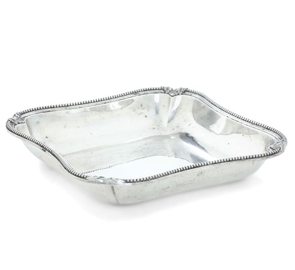 Vassoio quadrato. Francia, inizi del XX secolo