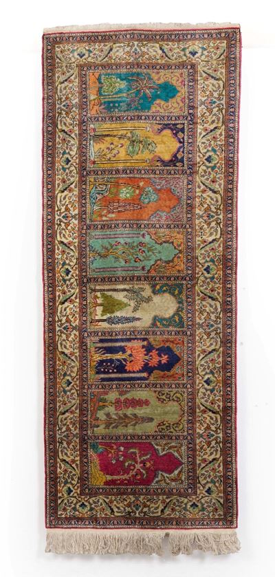 Tappeto Saf, Persia, prima metà XX secolo, dimensioni 100x290 cm con dettagli floreali