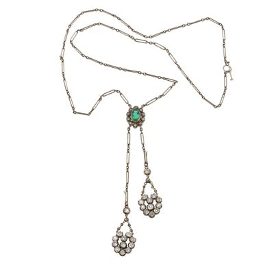 Collana negligée in platino e oro giallo con smeraldo centrale e diamanti