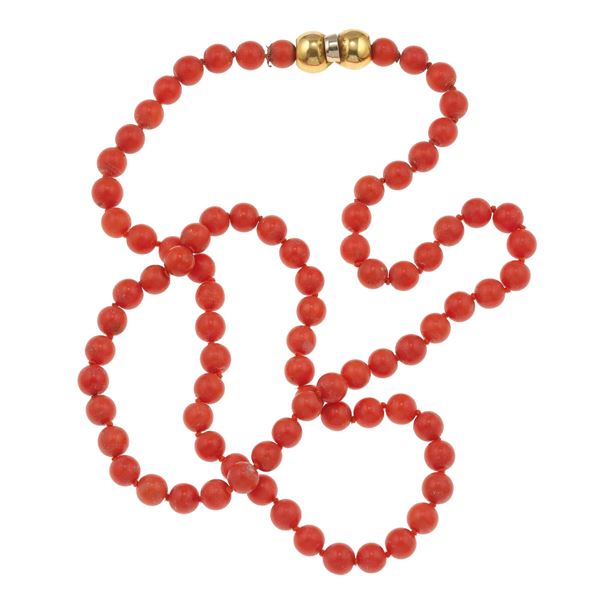 Coral and gold sautoir