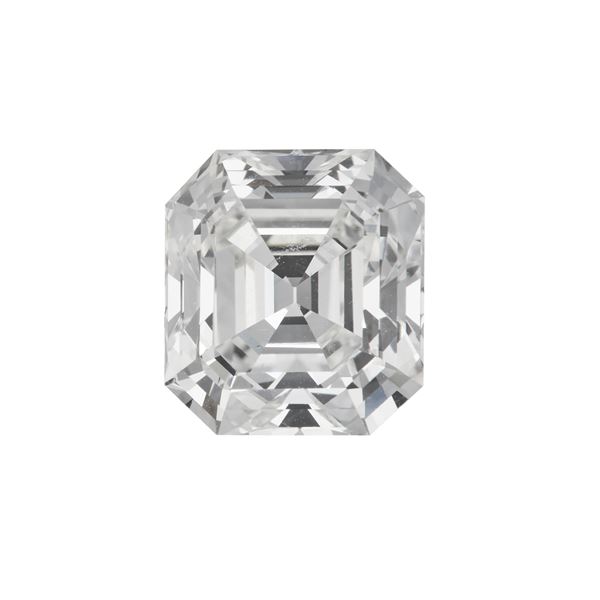 Diamante ottagonale, a gradini di ct 6.39, colore  I, caratteristiche interne VS1, fluorescenza debol [..]