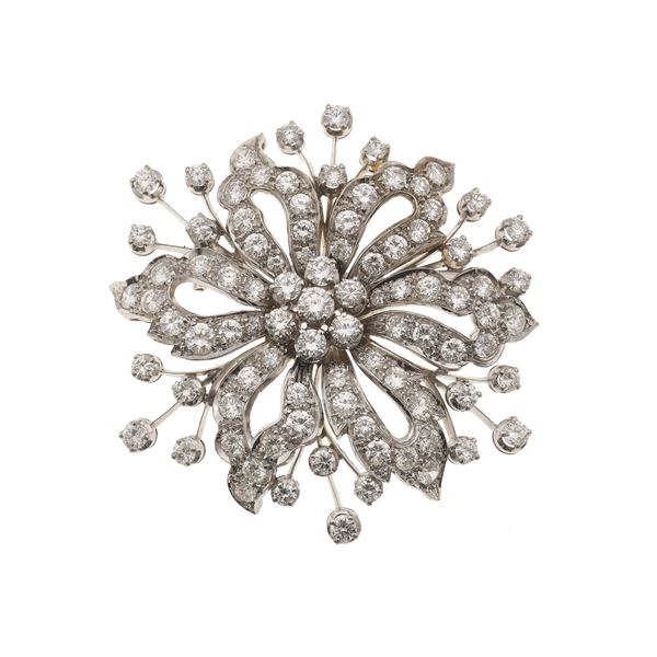 Spilla a soggetto floreale con diamanti taglio brillante