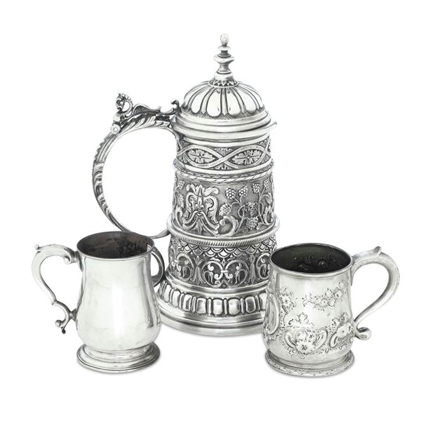 Due piccoli mug e un tankard. Inghilterra e Italia XIX-XX secolo