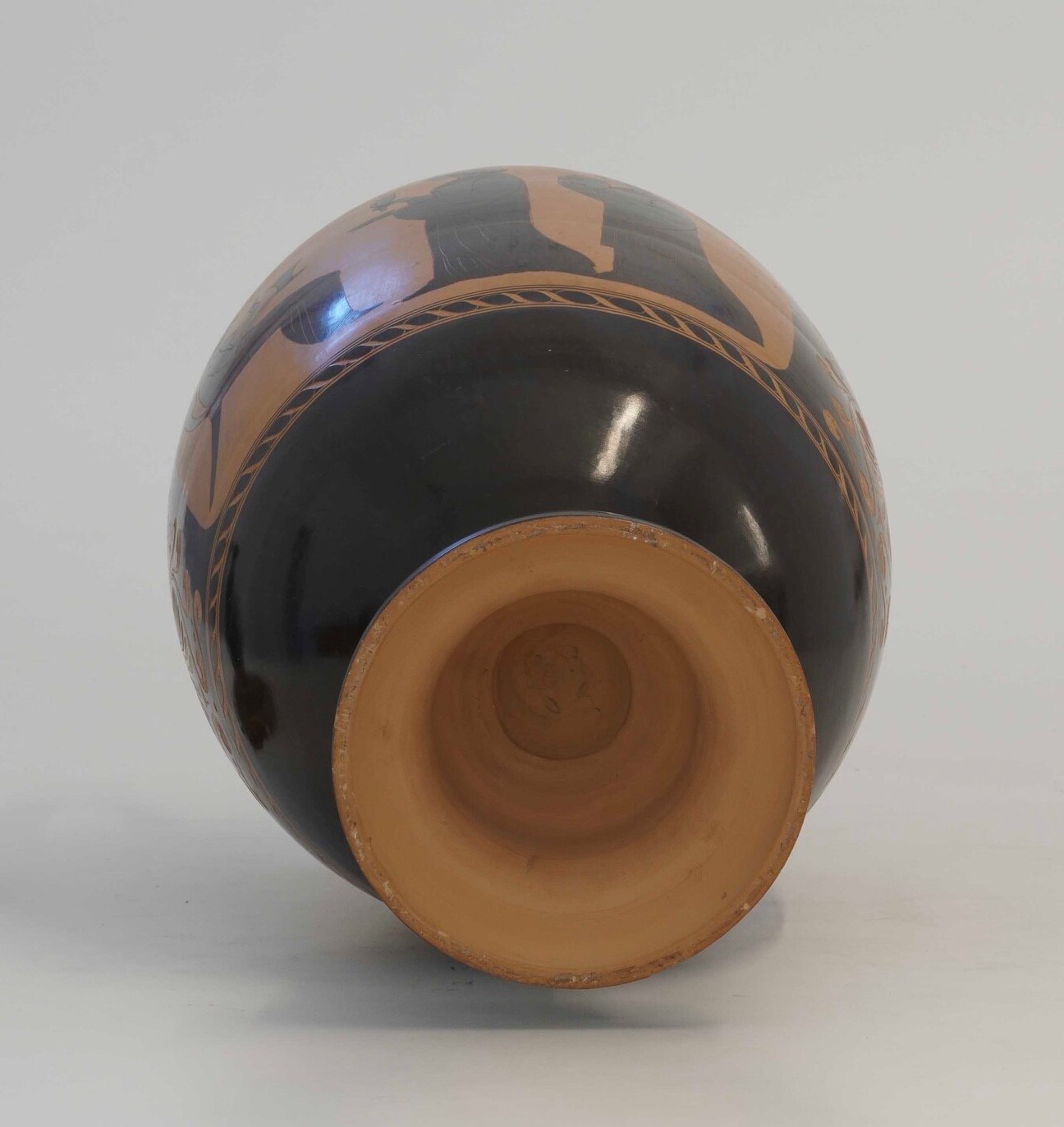 Vaso in terracotta con decoro all’etrusca, XX secolo