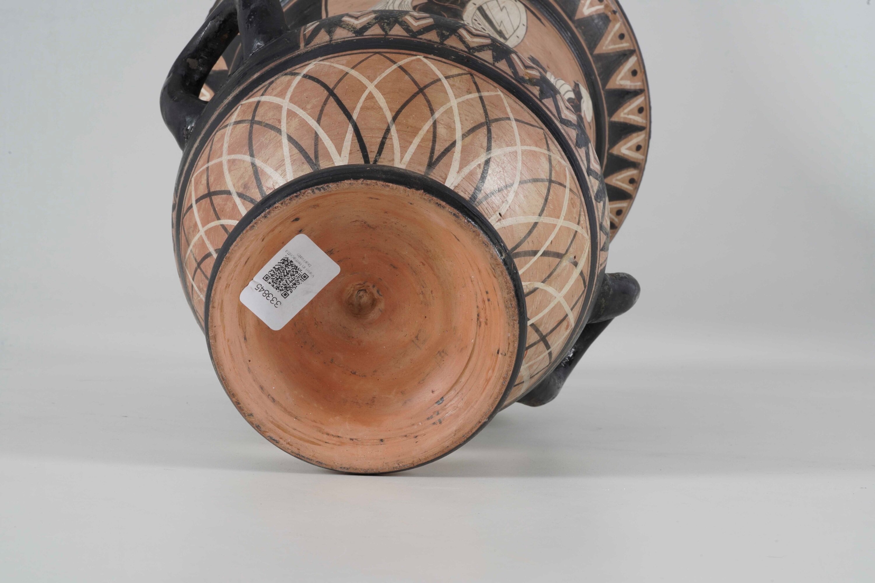 Vaso in terracotta a foggia di cratere etrusco, decorazione a figure nere, XX secolo