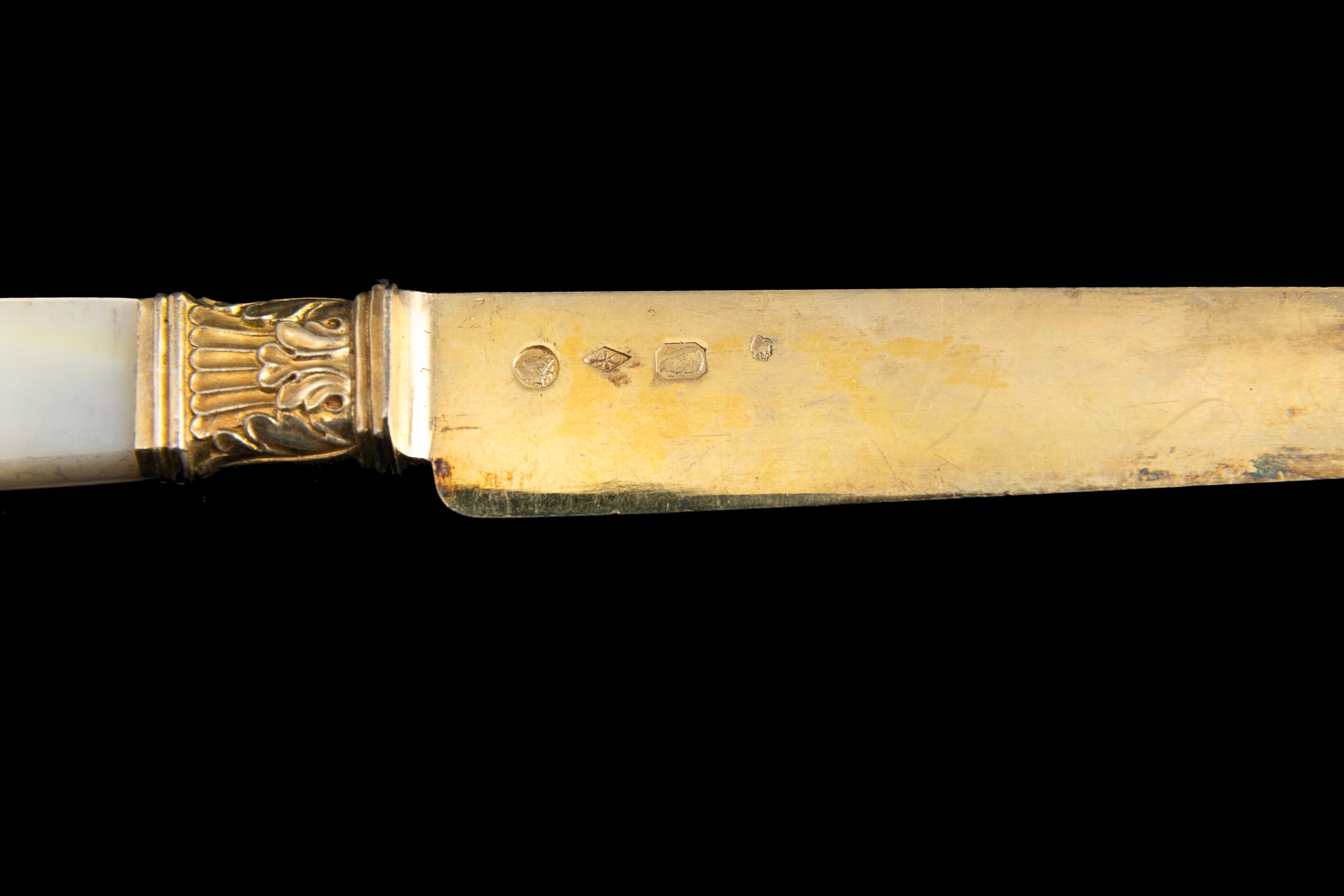 Marchio dell’argentiere S.J. (entro rombo non identificato), Ventiquattro coltelli da dessert, ar...