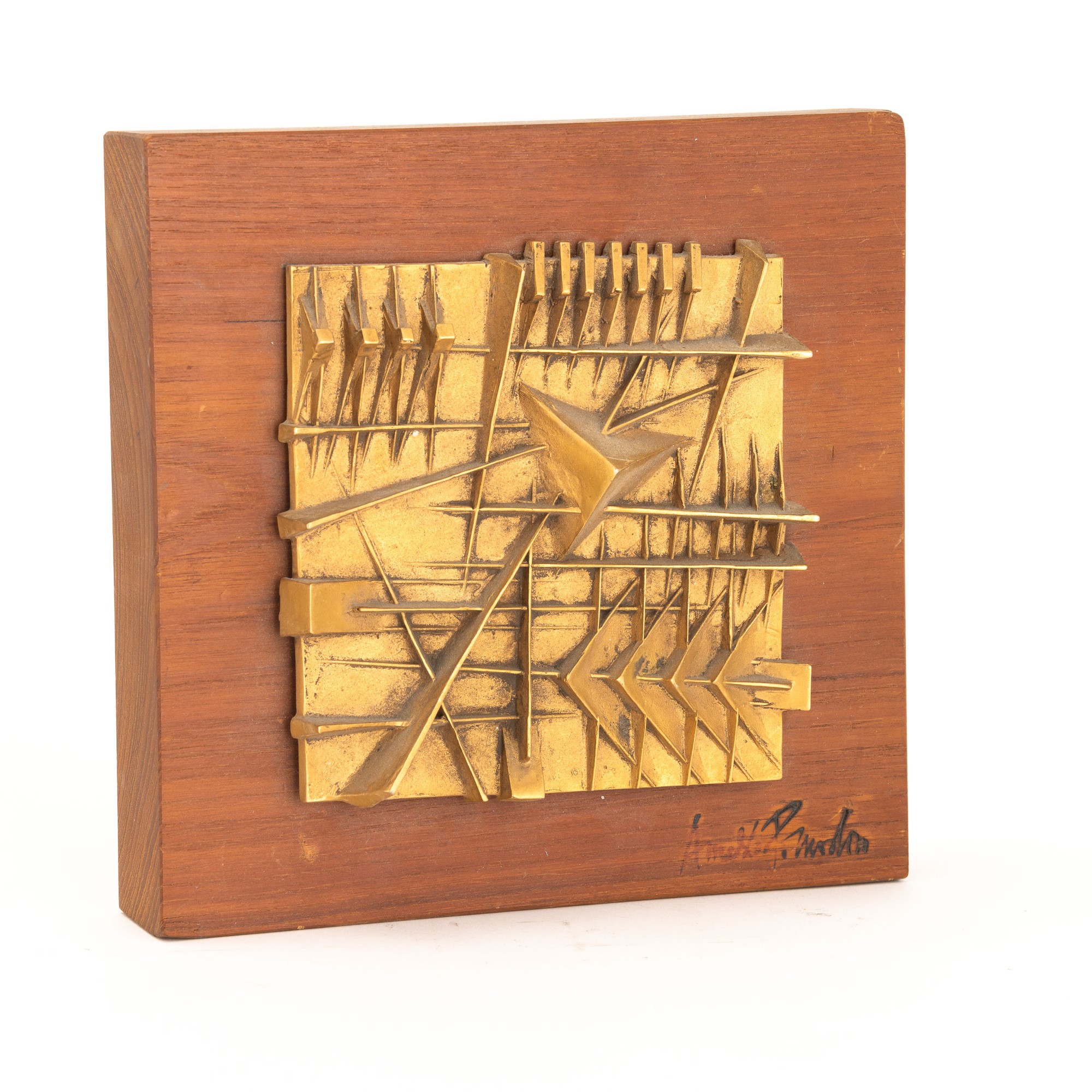 Arnaldo Pomodoro - Rilievo quadrato in bronzo dorato e legno