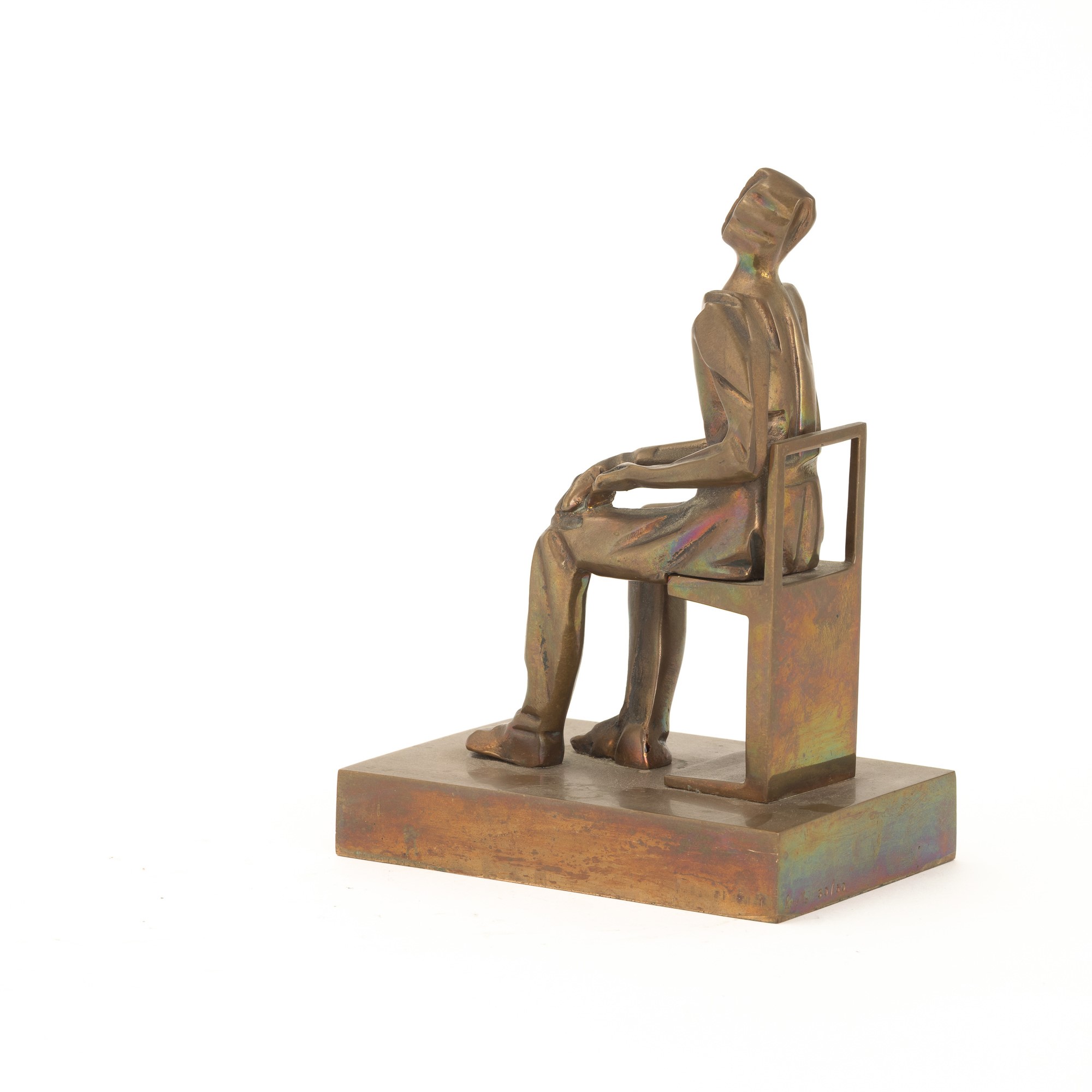 Mario Rossello - Uomo seduto, scultura in bronzo dorato