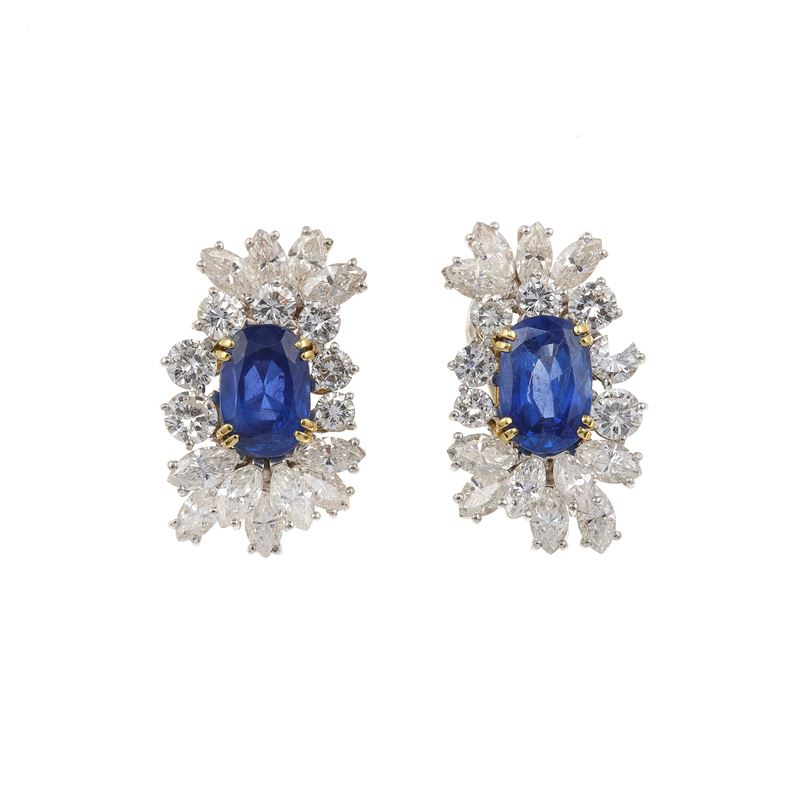 Pair of Sri Lanka sapphire, diamond and gold earrings  - Auction Fine Jewellery - Cambi Casa d'Aste