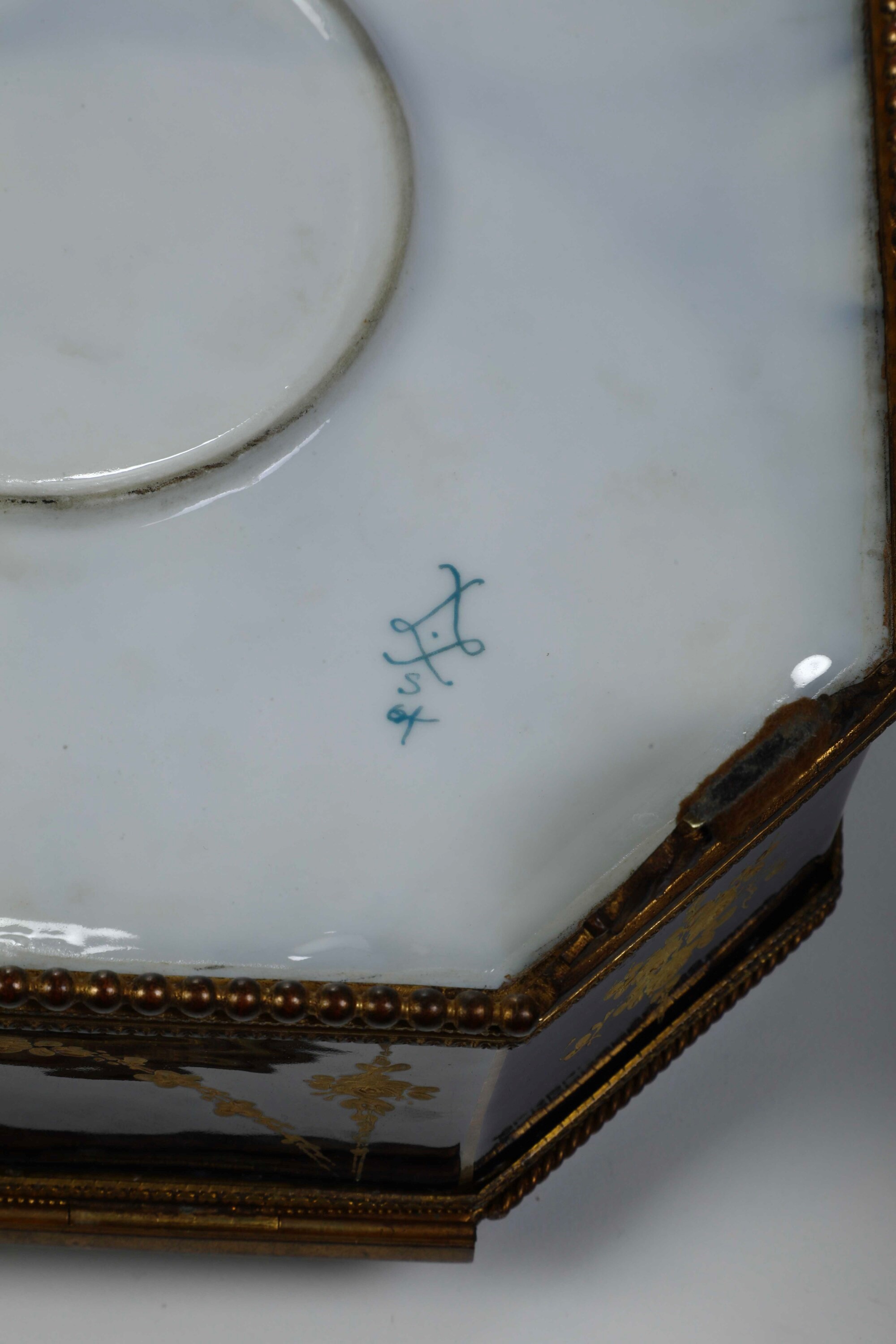 Scatola Ottagonale.francia, XIX Secolo.