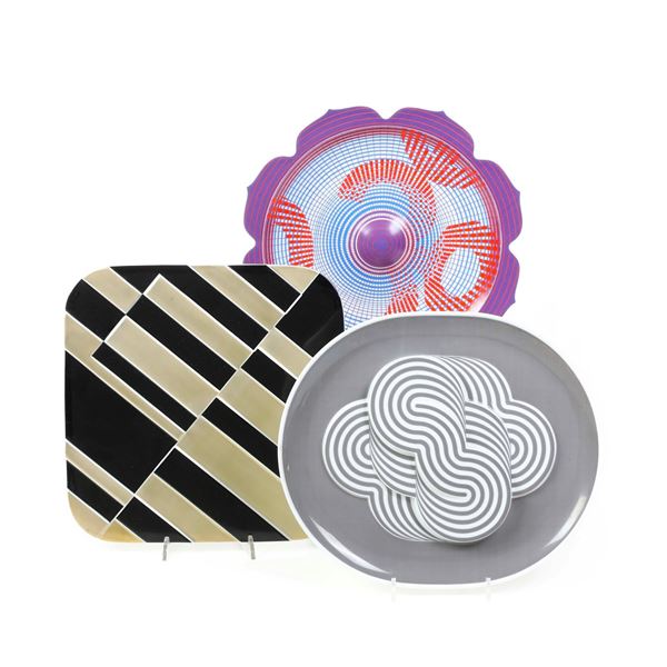 Tre piatti "Jahresteller". Germania, Manifattura Rosenthal, 1975.