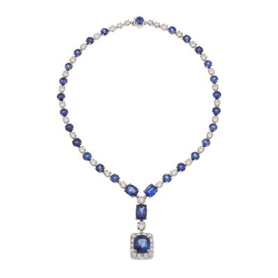 Bulgari. Girocollo con Zaffiri per Ct 47.00 Circa e Diamanti per Ct 13.00 Circa