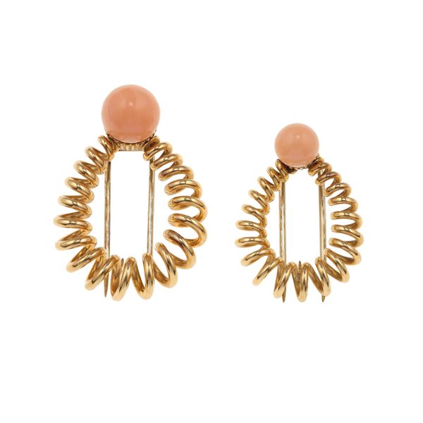 Pair of coral and gold clips