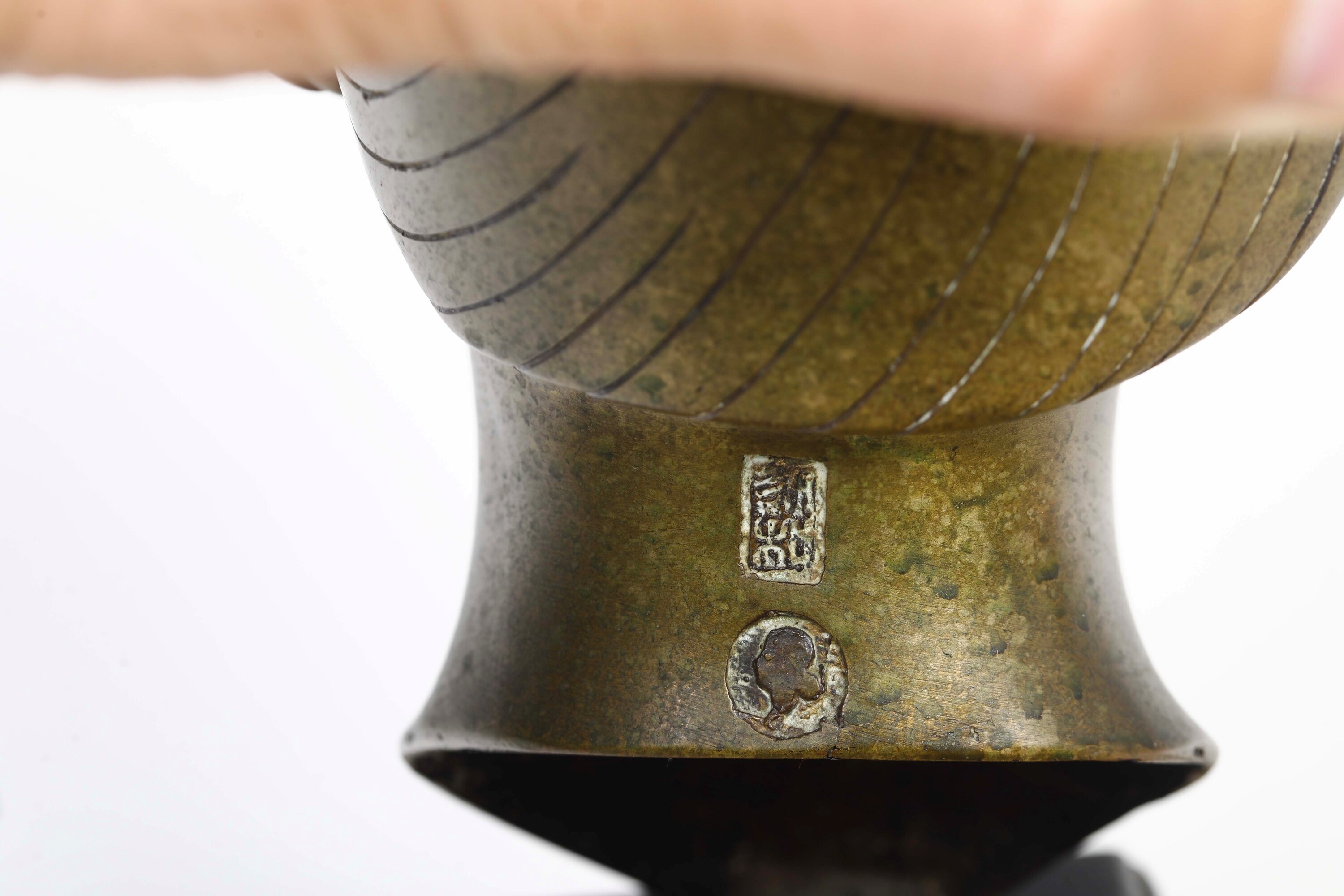 Testa di Giovane Donna Vietnamita in Bronzo Dorato, Nguyen Thanh, Vietnam, XX Secolo