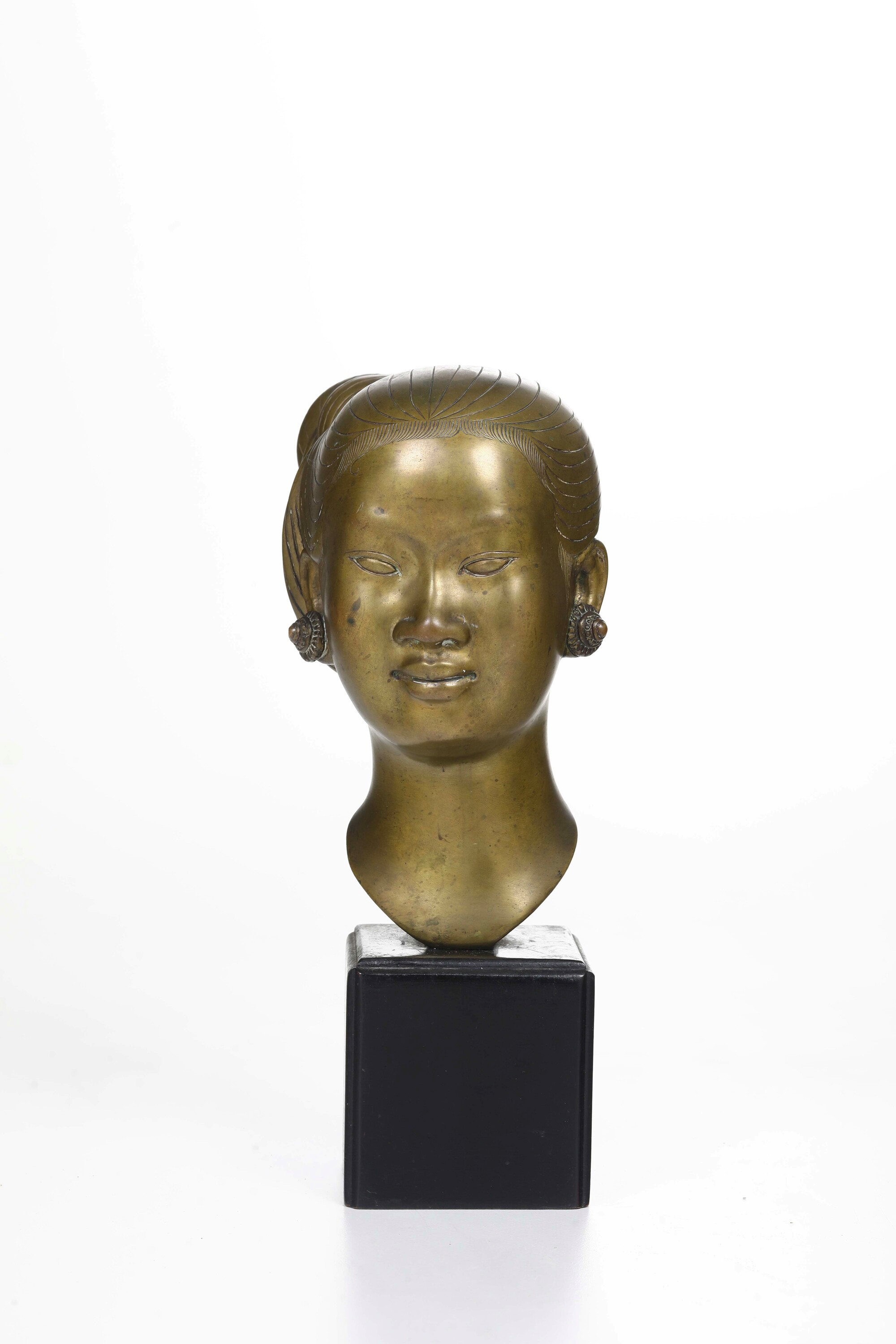 Nguyen Thanh, Testa di giovane donna vietnamita in bronzo dorato