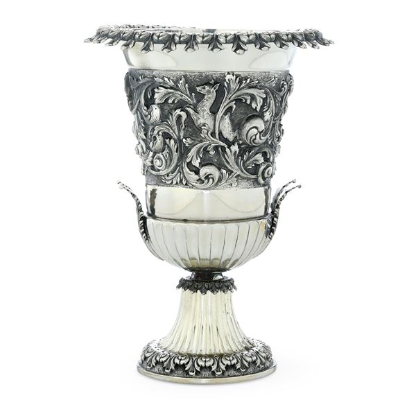 Argenteria artistica milanese del XX secolo. Le argenteria di Milano di Guido Fiorentini Vaso