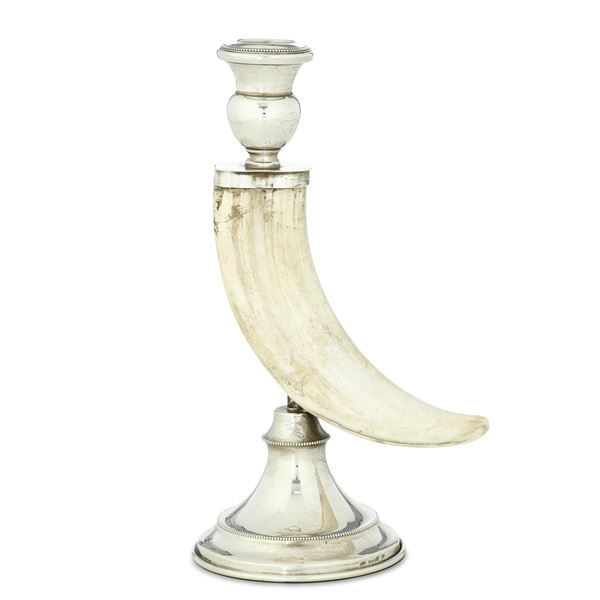 Candeliere. Argenteria milanese del XX secolo, argentiere Dabbene