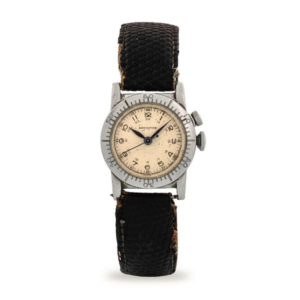 Longines - Pilot in military-assigned metal, hand-wound with rotating bezel and stop crown, circa 1940