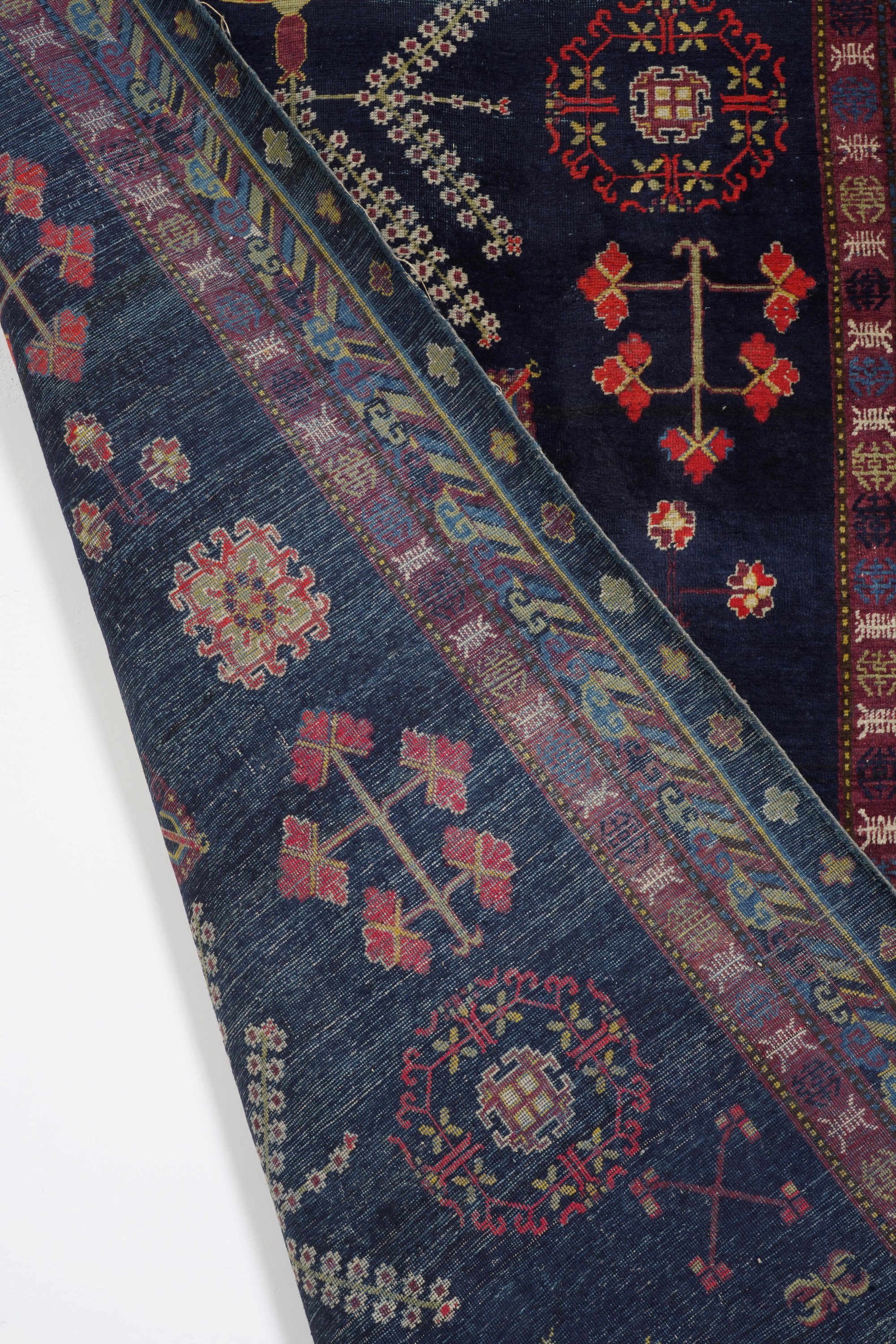 Tappeto Hotan, Samarcanda, inizio XX secolo, cm 172x343