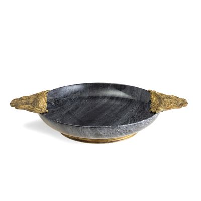 Francia, XIX secolo, Ecuelle in marmo nero venato con guarnizioni in bronzo dorato e cesellato