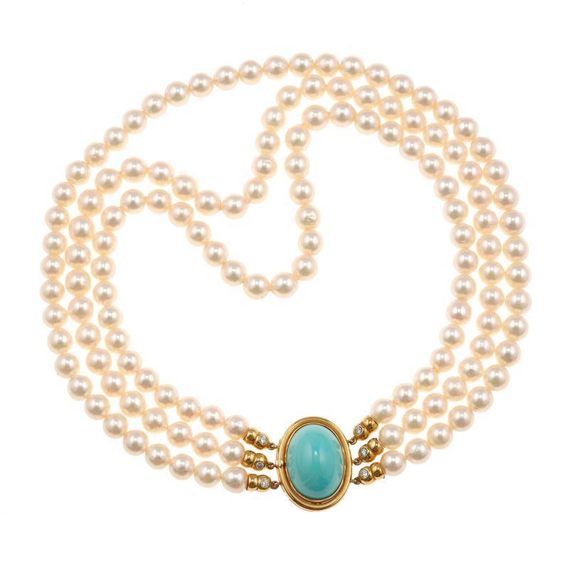 Girocollo composto da tre fili di perle coltivate e grande turchese  - Asta Fine Jewellery - Cambi Casa d'Aste